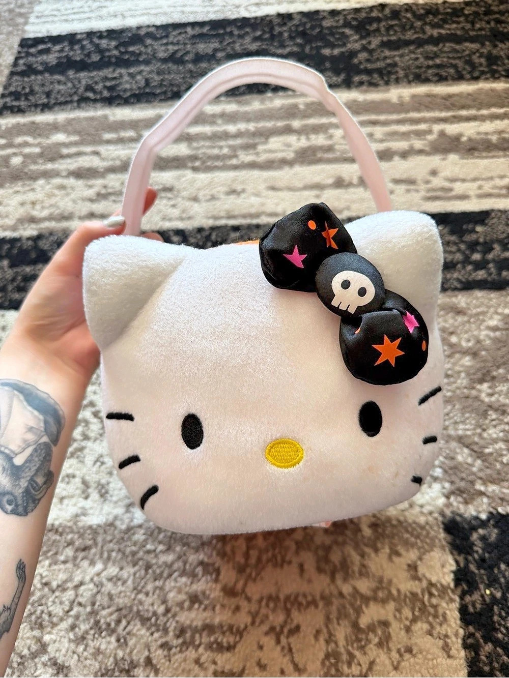 Sanrio Hello Kitty plush trick or treating bucket White & Pink